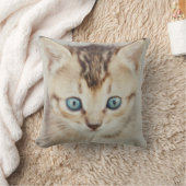 青い目の子猫 クッション (ブランケット)