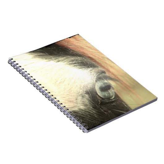 青い目の馬グランジ ノートブック (右側)