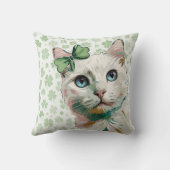 青い目をしたシャムロック猫 クッション (裏面)