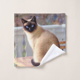 青い目をした美しいシャム猫 ウォッシュタオル