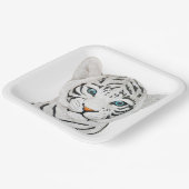 青い目を持つかわいい美しい白い虎 ペーパープレート (傾斜あり)