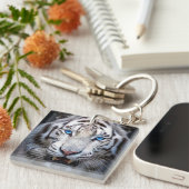 青い目を持つ白い虎 キーホルダー (正面右)