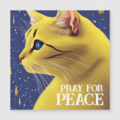 青い目を持つ美しい黄色い猫 – ウクライナ (正面)