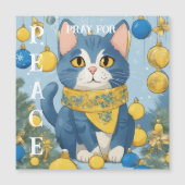 青い目を持つ美しい黄色い猫 – ウクライナ (正面)