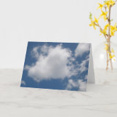 青い空に膨らんだ積雲 カード (黄色い花)