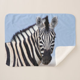 青い空の写真であなたを見ているゼブラ シェルパブランケット