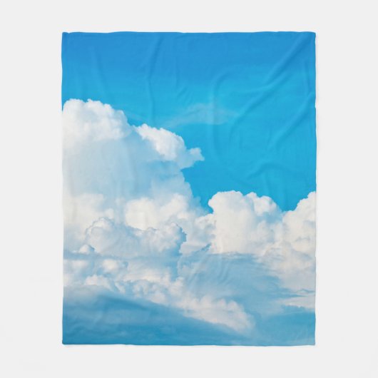 青い空の背景雲(白) フリースブランケット (正面)