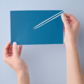 青い空を背景に飛行する飛行機 チラシ (ハンドル)