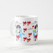 青い箱に入れたクリスマス犬 コーヒーマグカップ (正面左)