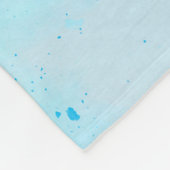 青い紙吹雪空と好奇心キリン フリースブランケット (角)