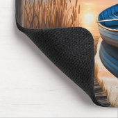 青い素朴ボート朝の空の反射 マウスパッド (コーナー)