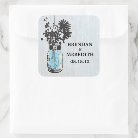 青い素朴メイソンの瓶にワイルドフラワー スクエアシール (バッグ)