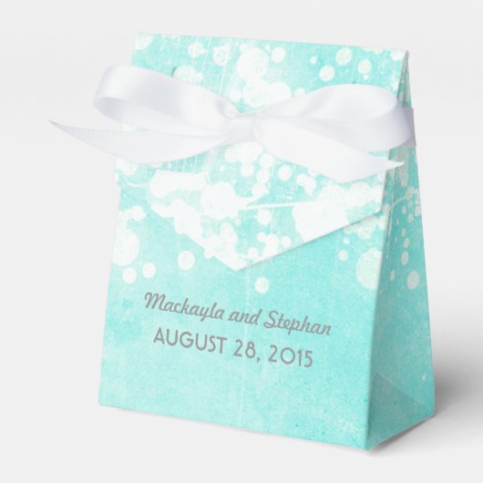 青い結婚弦の光が輝く フェイバーボックス (正面サイド)