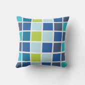 青い緑の四角市松模様に クッション (裏面)