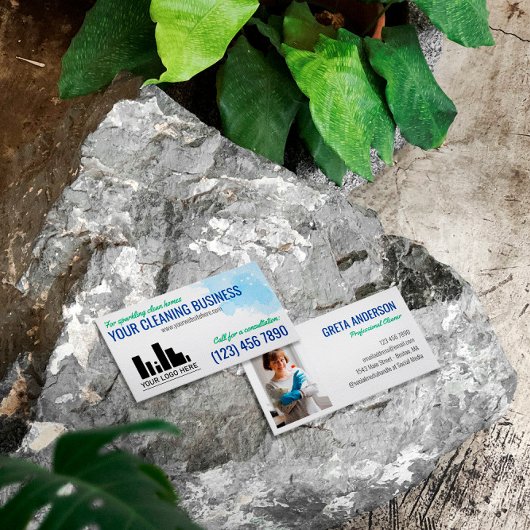 青い緑の水の色あなたのロゴ清掃サービス 名刺