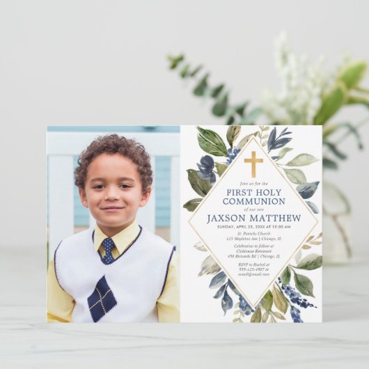 青い緑の葉の男の子の最初の神聖な聖体写真 招待状 (スタンド正面)