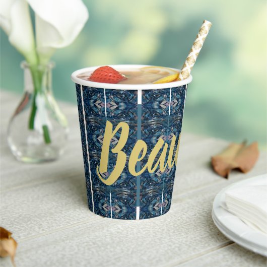 青い美しいパーティーカップ 詩人アドゥエラ・アコオ著 紙コップ (インサイチュ)