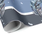 青い羽毛が青と白のストライプに映える ラッピングペーパー (ロールコーナー)