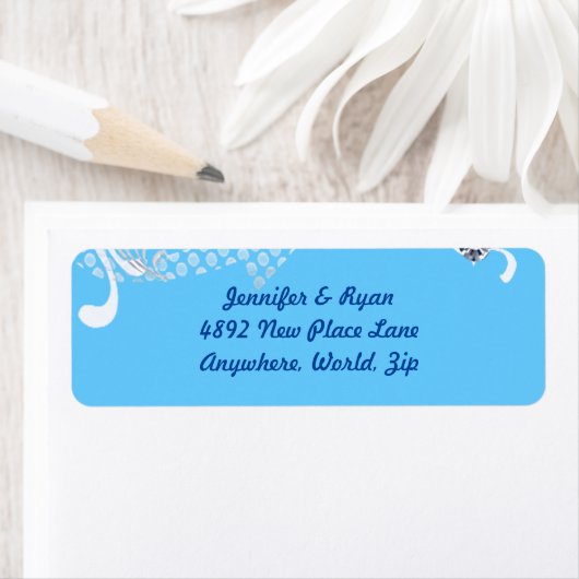 青い背景とダイヤモンドの差出人住所ラベル ラベル (インサイチュ)