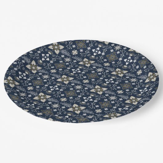青い背景に北欧の白と金ゴールドの花 ペーパープレート (アングル)