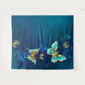 青い背景に浮かぶ金色の蝶 タペストリー (正面(横))