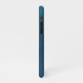 青い背景に浮かぶ金色の蝶 iPhoneケース (左側)