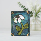 青い背景に白いデイジー- Collage ポストカード (スタンド正面)