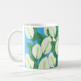 青い背景に白い平和淡い色ののユリ コーヒーマグカップ
