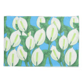 青い背景に白い平和淡い色ののユリ 枕カバー (裏面)