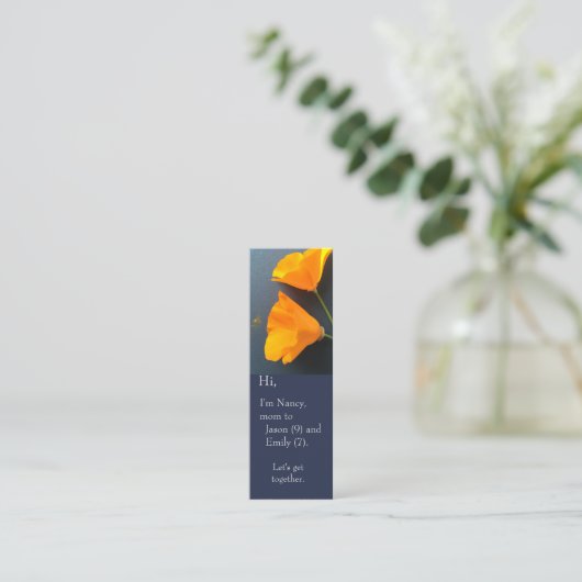 青い背景のカリフォルニアのケシ スキニー名刺 (スタンド正面)