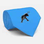 青い背景のタイのブラックパンサー ネクタイ (ロール)