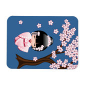 青い背景のピンクの着物の可愛いこけし人形 マグネット (横)