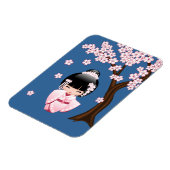 青い背景のピンクの着物の可愛いこけし人形 マグネット (左側)