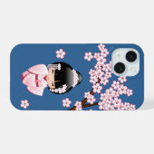 青い背景のピンクの着物の可愛いこけし人形 iPhone 15ケース (裏面横)