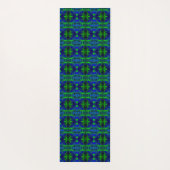 青い背景の上に「緑の線」が浮く図形 ヨガマット (裏面)