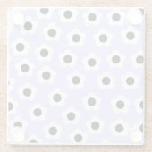 青い背景の可愛い白黒の花 ガラスコースター (裏面)