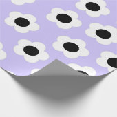 青い背景の可愛い白黒の花 ラッピングペーパー (角)