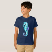 青い背景の水晶アイスシーホース Tシャツ (正面フル)