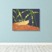 青い背景の緑の草の中のバッタ キャンバスプリント (インサイチュ (ウッドフロア))