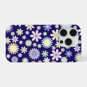 青い背景の花柄 iPhoneケース (裏面横)