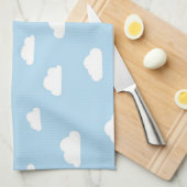 青い背景パターンの白い漫画の雲 キッチンタオル (四つ折り)
