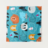 青い背景、犬よくはしゃぐのパターン。 タペストリー (正面(横))