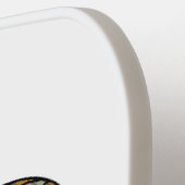 青い舌を使ったスケープの漫画イラストレーション ピックルボールラケット (左詳細)