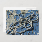 青い船に白いロープで張絵を描る ポストカード (正面/裏面)