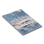 青い色あせたジーンズ、質感はジーンズをバックに裂いた ノートブック (右側)