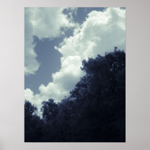 青い色の雲、空、木 ポスター
