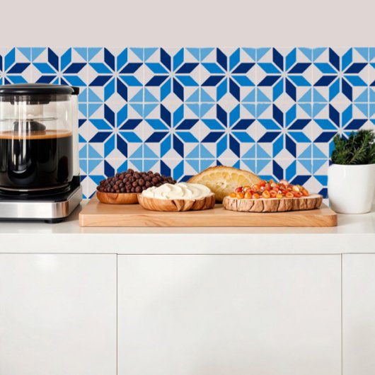 青い色合いの幾何学的な花 タイル