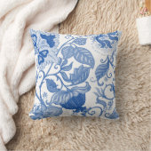 青い花と葉の模様の装飾的な枕 クッション (ブランケット)