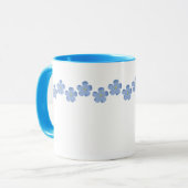 青い花のボーダー マグカップ (正面左)