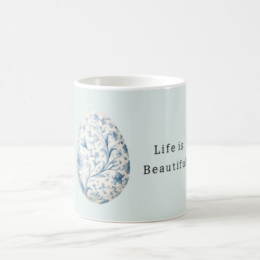 青い花の模様の卵 コーヒーマグカップ (中央)